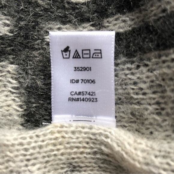 Ann Taylor LOFT Mohair Blend Crew Neck Grey Sweater Size Medium - Picture 14 of 16